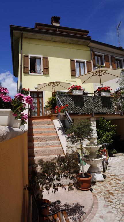 Antica Corte Albisano Torri Del Benaco Exterior foto