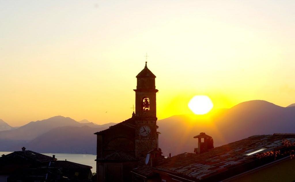 Antica Corte Albisano Torri Del Benaco Exterior foto